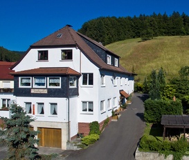 Pension Schleusingerneundorf