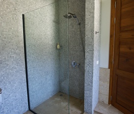 accommodation Maenam