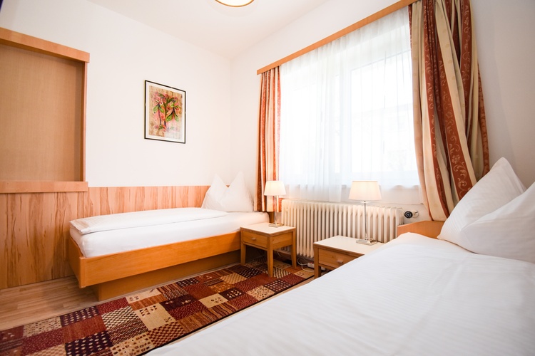 Zweibettzimmer