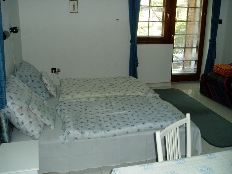 Wohnzimmer oben mit Balkon