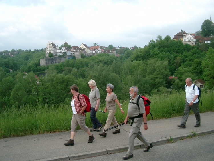 Wandern durch Feld, Wad und Flur