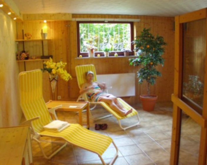 Sauna und Ruheraum
