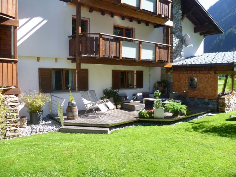 Apartments Suggadin Garten