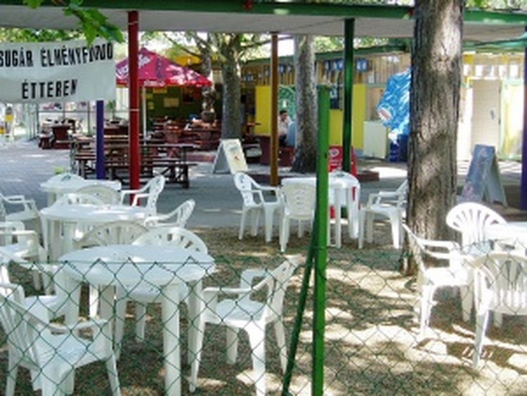 Restauran gegenüber Fewo