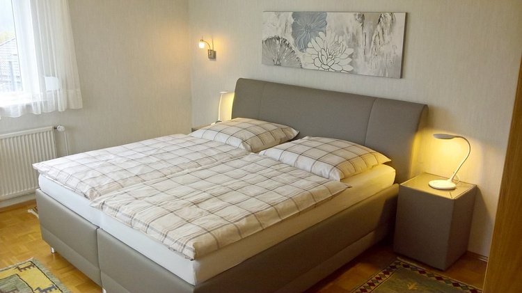 Hauptschlafzimmer Fewo "Bergblick II"