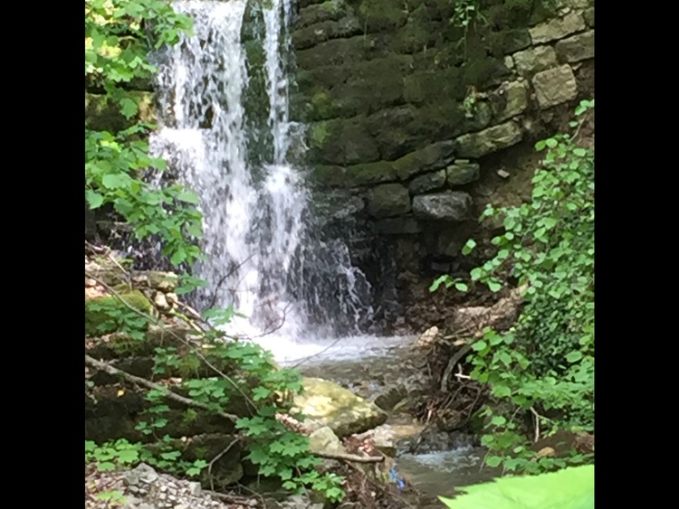 Wasserfall am Wanderweg