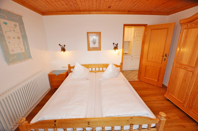 Schlafzimmer Ferienwohnung "Enzian"