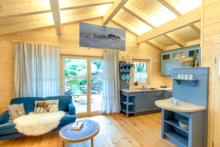 Ökologisches unbehandeltes Holzblockhaus