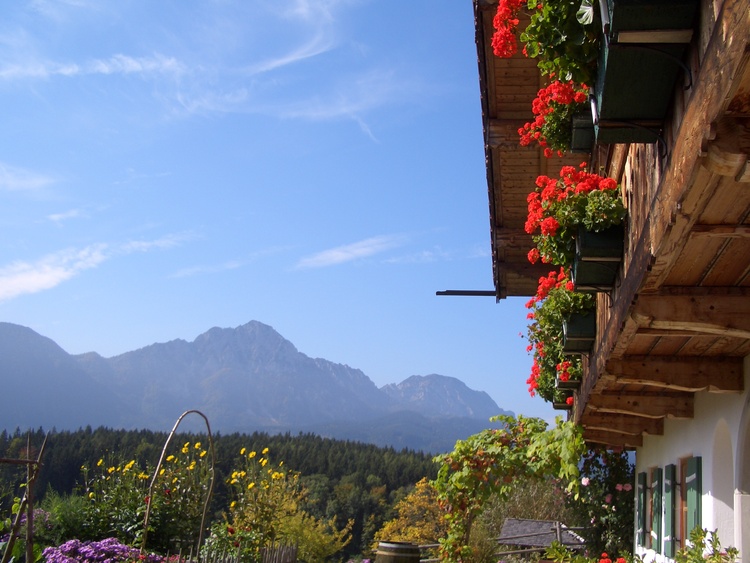 Ferienwohnung mit Blick auf die Berge Ferienwohnung mit Blick auf die Berge